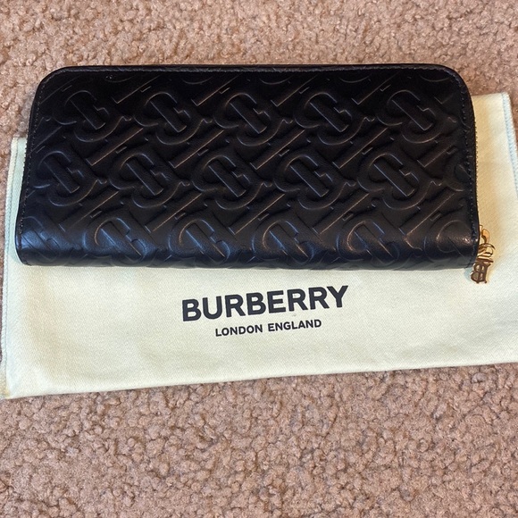 Burberry Handbags - Burberry Monogram Leather Wallet